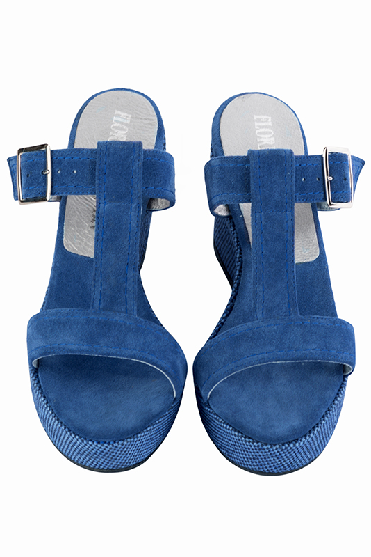 Electric blue women's fully open mule sandals. Round toe. Medium wedge soles. Top view - Florence KOOIJMAN